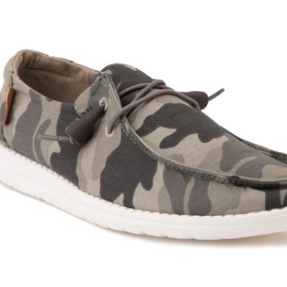 Hey Dude Wendy Camo Sneakers - Picture 7 of 8